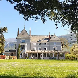 Domaine Des Cedres - Hotel, Et Insolites Hotel Villebois