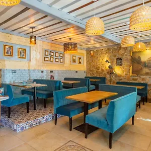 Hotel Logis Beausejour, Berre-des-Alpes